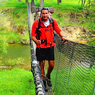 Loïc Jaffro op de wandelpad van Te Araroa in Nieuw-Zeeland.